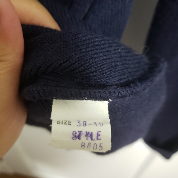 VINTAGE Navy Superwash Virgin Wool Sweater - Picture 6 of 6